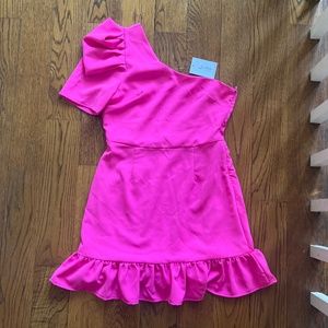 NWT - La Roche Boutique